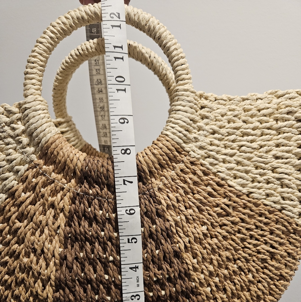 Straw purse